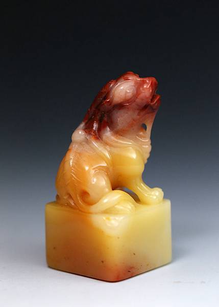 三彩芙蓉獸章-1