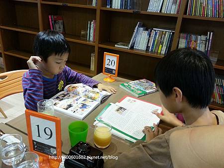 塗鴉空間書店22