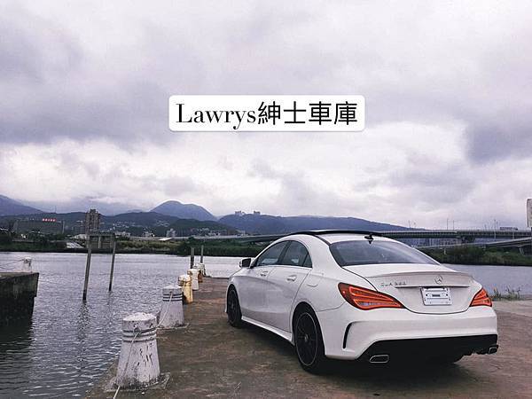 Lawrys紳士車庫2.jpg