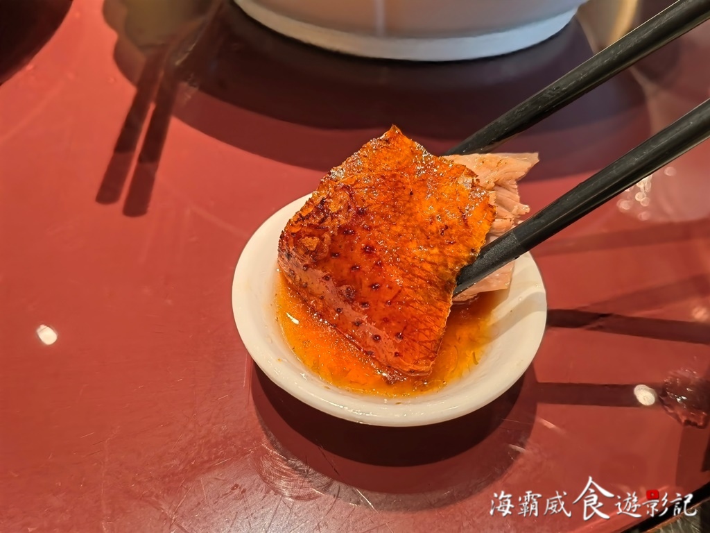 粵亮廣式料理●台北六福萬怡酒店【神仙乾坤燒鵝】片皮鵝、松露鵝