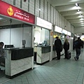 1入境機場的銀行---買落地簽的地方.jpg
