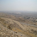 68遠望埃及市區---但是山上很髒.jpg