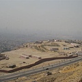 70遠望埃及市區---但是山上很髒.jpg