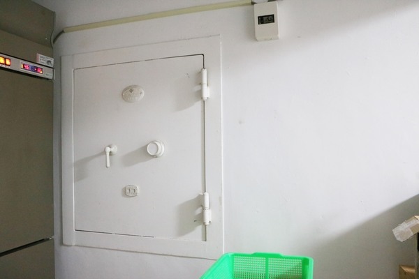 157f62d2c568e3.jpg 157f62d2c568e3.jpg