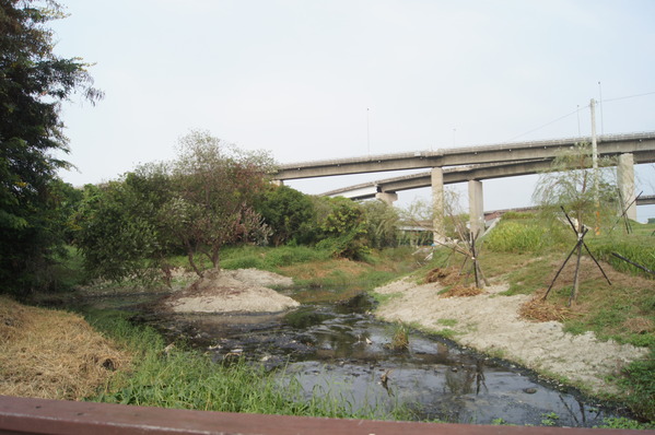 154f43d04e16e0.jpg 154f43d04e16e0.jpg