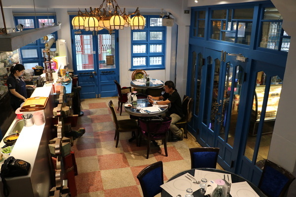 cgm9de83964a3cdb1661bc4a4b3056eca3b630.jpg cgm9de83964a3cdb1661bc4a4b3056eca3b630.jpg