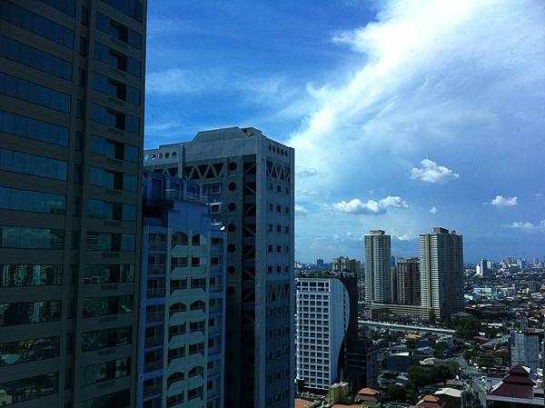 Makati skyline