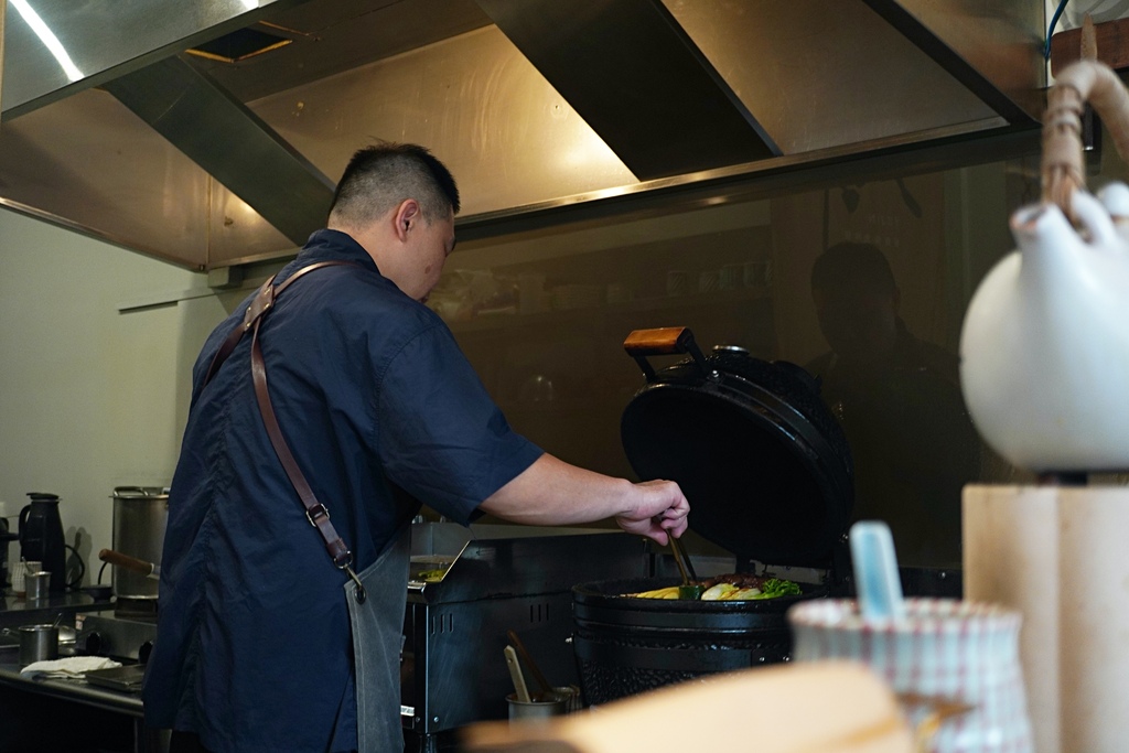 ｜台中｜讓人意猶未盡「友津板前燒肉丼飯」，不推爆渾身不舒服