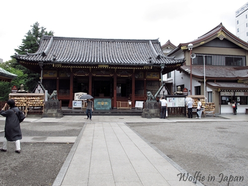 淺草寺旁的神社