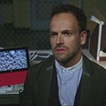 福爾摩斯：演繹法.Elementary.S02E05.Ancient.History.720p.HDTV.X264[(039175)23-10-07].JPG