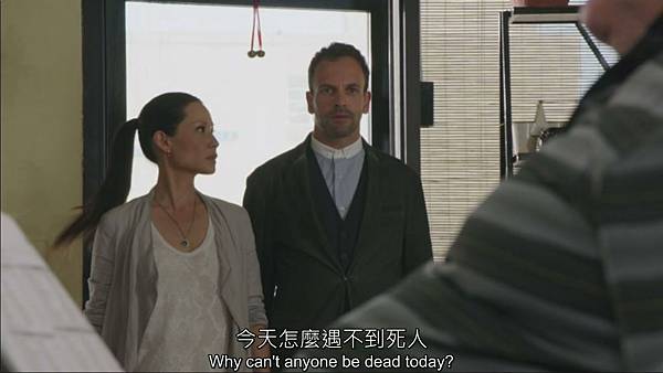 福爾摩斯：演繹法.Elementary.S02E05.Ancient.History.720p.HDTV.X264[(031000)23-02-56].JPG