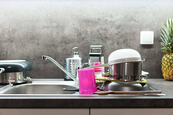 washed-dishes-mess-in-kitchen_free_stock_photos_picjumbo_DSC06060-2210x1473.jpg washed-dishes-mess-in-kitchen_free_stock_photos_picjumbo_DSC06060-2210x1473.jpg