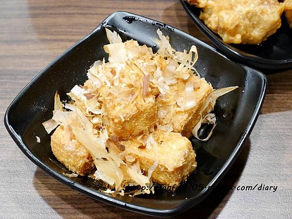 【三重丼飯】極之八丼飯 三重店 平價日式丼飯 學生免費加飯 內用免費送小菜 免費茶飲 免費湯品 (25).JPG