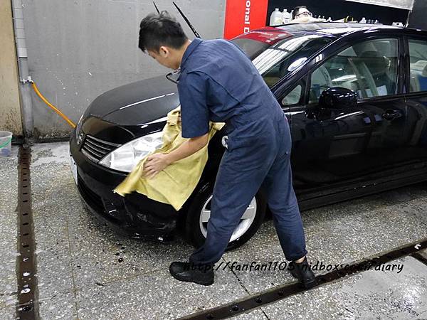 CarStar卡士達汽車美容 頂級晶亮護理套餐-優質拋光座椅復新全車玻璃 年前汽車大掃除的好選擇 (6).JPG