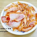 【新莊牛肉麵】阿忠牛肉麵 牛骨熬製安心湯底 平價大份量 飄香30年老店 (5).JPG