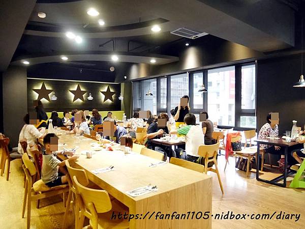 【52輕食buffet Salad Bar】#台北聚餐 #台北松江南京美食 #平價吃到飽 #健康 #輕食 #生菜沙拉吧 #蔬果汁 #生菜buffet自助吧 #美式新鮮特調沙拉 #排餐 #咖啡 (28).JPG