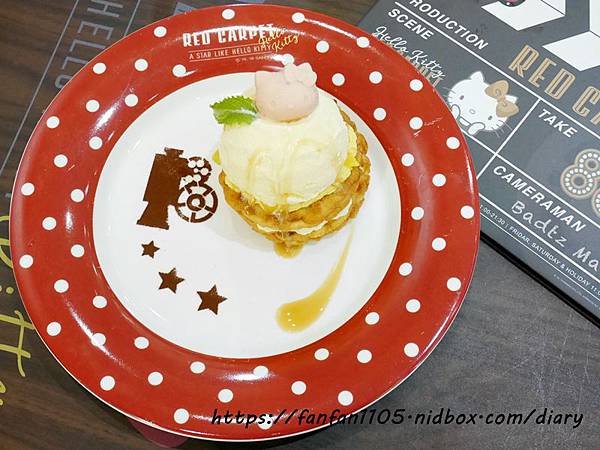 林口美食【Hello Kitty Red Carpet美式餐廳】#林口三井outlet #Kitty主題餐廳 #kitty餐廳 #美式餐廳 #林口三井kitty菜單 #機捷A9林口站 愛評體驗券 (37).JPG