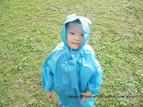 【雨之情】兒童斗篷雨衣 動物帽子造型 #造型雨衣 #兒童雨衣 #雨衣 #安心無毒 #輕量好收納 (9).JPG