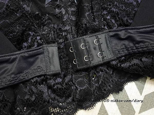 Angellir Room Bra 3D美胸內衣 #夜間美胸內衣 #無鋼圈 #段排扣 #包覆贅肉 #集中托高 (8).JPG 試用