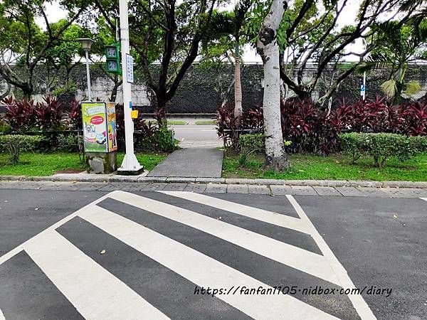 台北親子景點【交通公園】#交通安全教育 #台北公園 #全國首座戶外交通公園 #親子公園 #親子周末去處 #寓教於樂公園 #交通安全教學車 #台北免費景點 (4).jpg