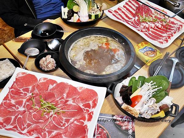 【松山火鍋】肉多多火鍋 #台灣火鍋第一品牌 #套餐只要$299 #自助吧無限供應 #後山埤站 (19).JPG