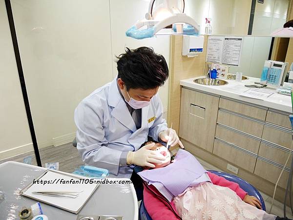 新莊牙醫 艾旎牙醫診所近輔大捷運站 兒童牙醫推薦 洗牙 范范愛分享 Nidbox親子盒子