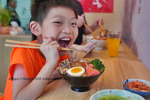 台北松山【紅將軍丼飯】高CP值大份量丼飯 #平價丼飯 #外帶便當 #台北便當外送 (22).JPG