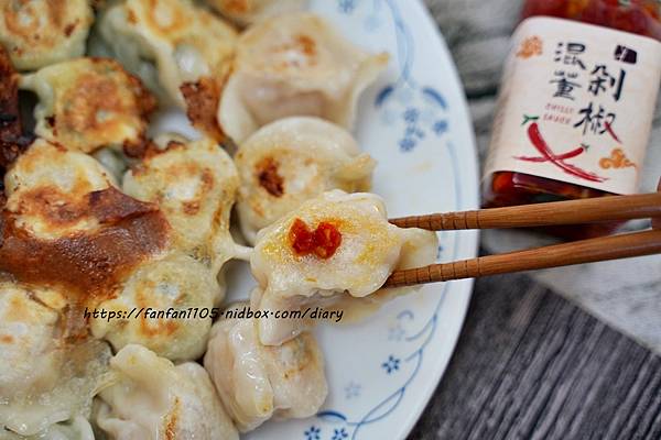 混董創食牛肉麵開箱評價｜自己煮牛肉麵很簡單｜湯、麵煮滾馬上開動｜會煮泡麵就能做｜加熱即食美味輕鬆端上桌 (12).JPG