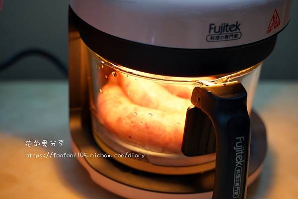 【Fujitek富士電通】玻璃電熱氣烤鍋FT-AFG01 3D立體熱氣循環，加熱更快！懶人必備家電 (8).JPG