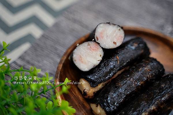 宅配美食【兌味食品】冷凍炸物｜傳承50年的好滋味｜團購超熱賣濱江市場排隊商品｜秘製紅燒肉｜鮮蝦捲｜手工香腸 (19).JPG