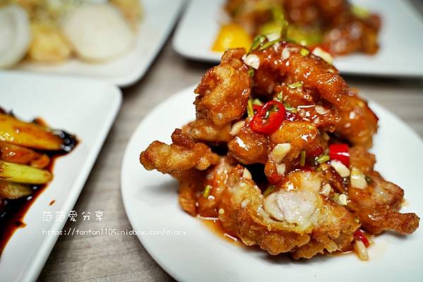 【中和炒飯 熱炒】就炒飯 港式、中式、泰式、川菜這裡通通吃的到 平價高CP值 晚餐、宵夜的 (23).JPG