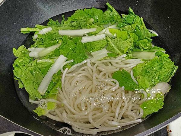 漢來美食五星宅配美食開箱，漢來宅美食也太好吃！下午茶宵夜人氣必吃冷凍食品！ (30).jpg