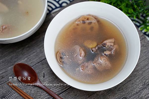 【台中宅配雞湯甜湯】奉湯 功夫煲湯 微波即食 鹹湯 甜湯通通都有 小資族必備美味 (7).JPG