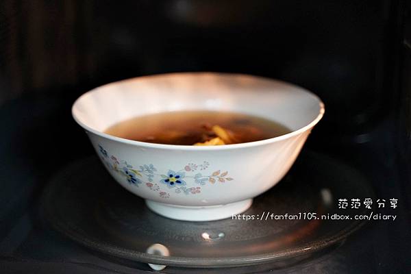 【台中宅配雞湯甜湯】奉湯 功夫煲湯 微波即食 鹹湯 甜湯通通都有 小資族必備美味 (23).JPG