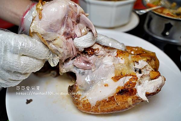 【宜蘭美食】百匯甕窯雞快炒餐廳 榮獲十大好食餐廳 二連霸 五結必吃美味餐廳 鮮嫩多汁窯烤雞 (26).JPG