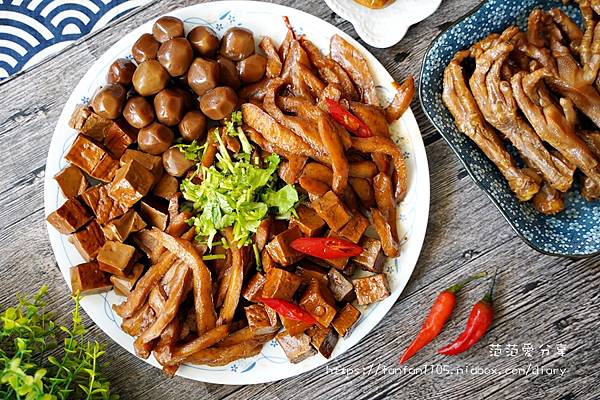 紹興滷味推薦【解解饞】紹興雞爪、紹興鴨翅、老滷豆乾、甜不辣、QQ蛋 懶人料理滷味推薦 (8).JPG