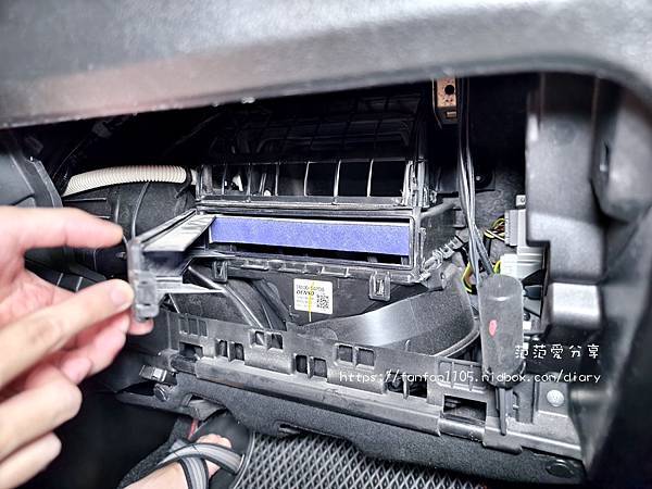 【汽車空調用濾網】綠綠好日 汽車冷氣HEPA濾網 活性碳高透風不減風阻 除味 (7).jpg
