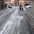 偏偏這天下雪...滑的要命