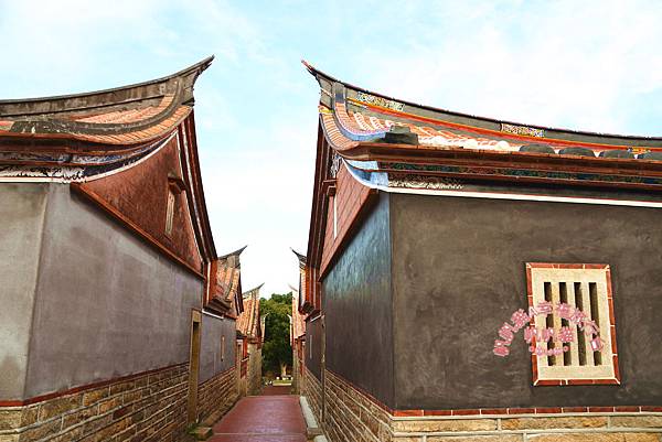 燕尾飛簷是閩南地區的建築特色.jpg
