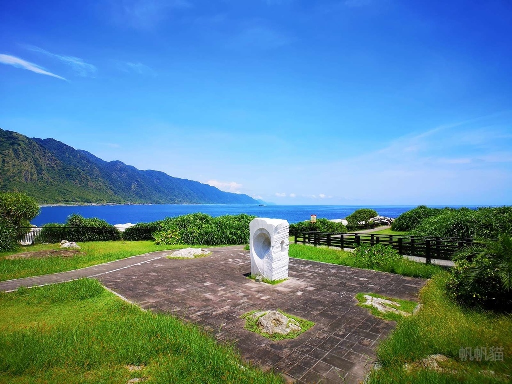 花蓮包車景點一日遊｜親不知天空步道、石梯坪海蝕平台、雲山水