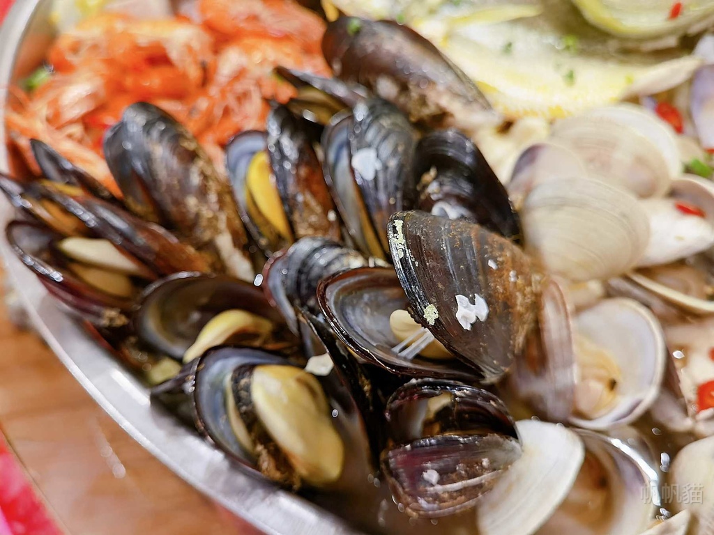 /tmp/php4HKuzX /tmp/php4HKuzX