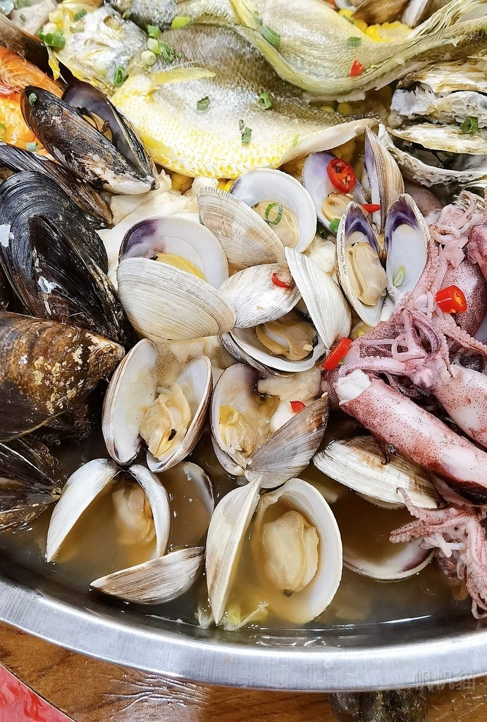 /tmp/phpeSxPnM /tmp/phpeSxPnM