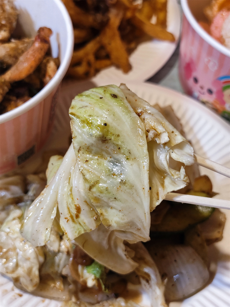 【台中 美食】熊掌香鸡排 人生总有迷茫的时候，买签诗鸡排就能