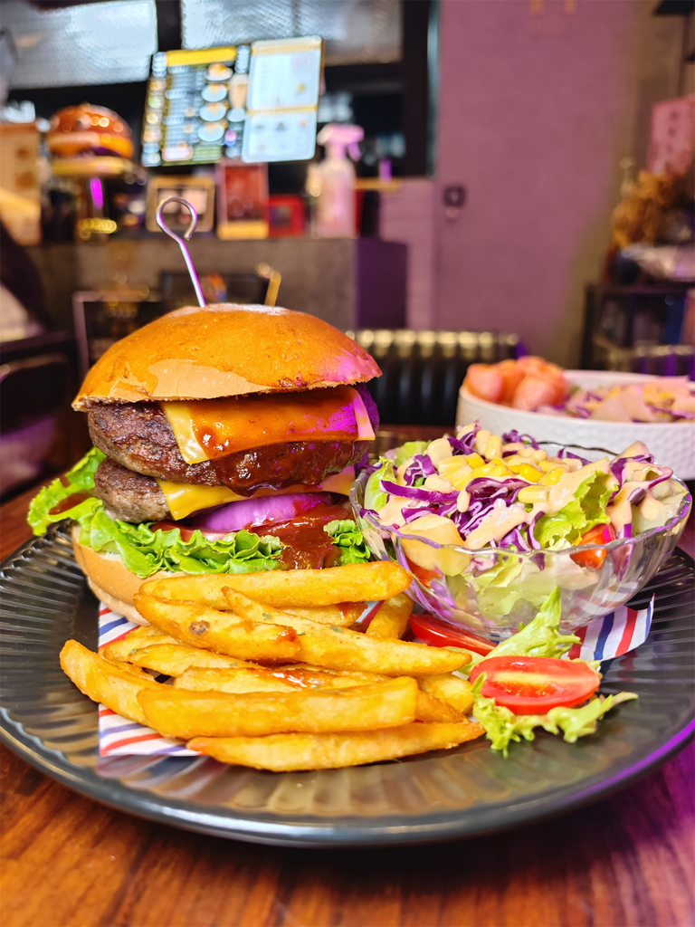 【台北信義區 美食】林斯漢堡美式餐廳Lin’s Burger