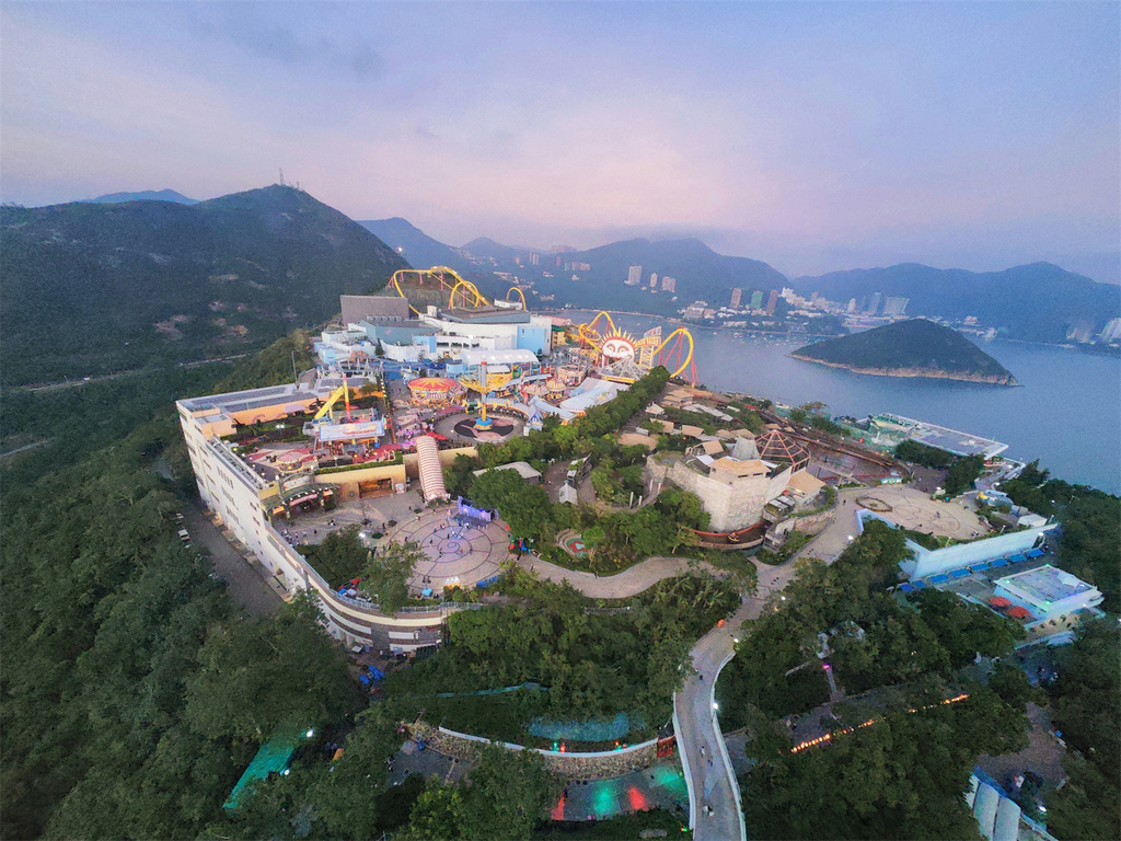 【香港景點】香港海洋公園 高空360度俯瞰樂園全貌 必玩的1