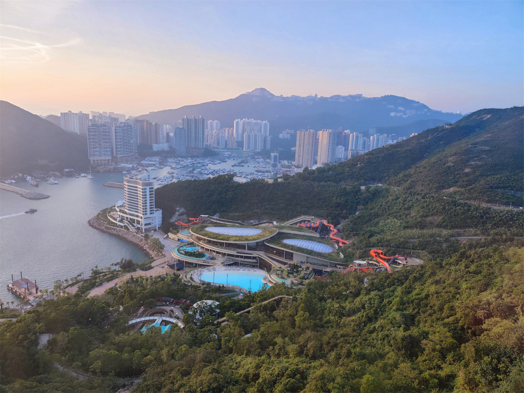 【香港景點】香港海洋公園 高空360度俯瞰樂園全貌 必玩的1