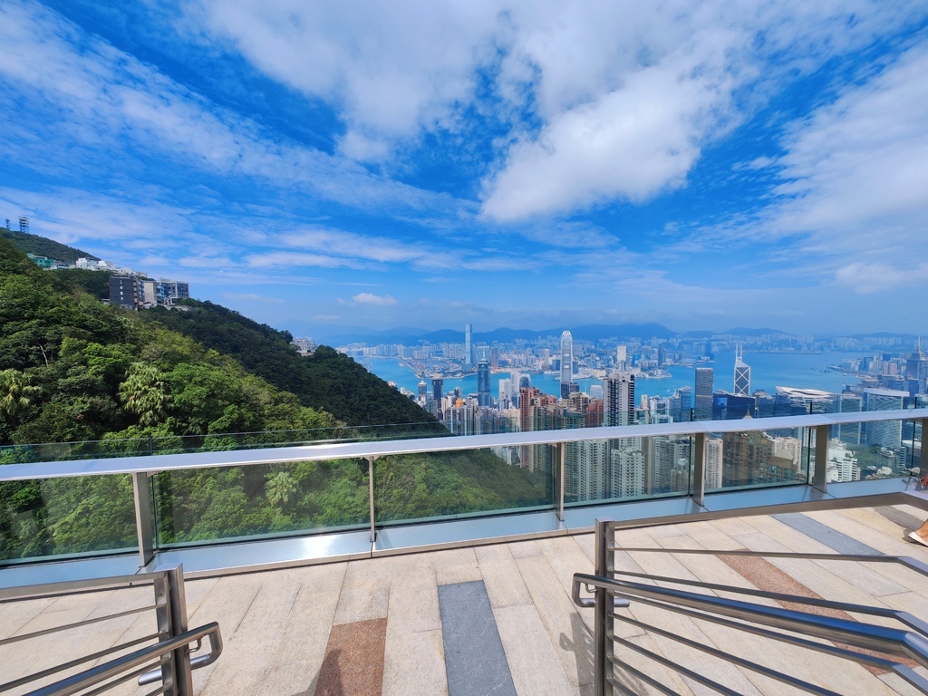 【香港景點】山頂凌霄閣 香港賞景首選 俯瞰太平山景 遠眺維多