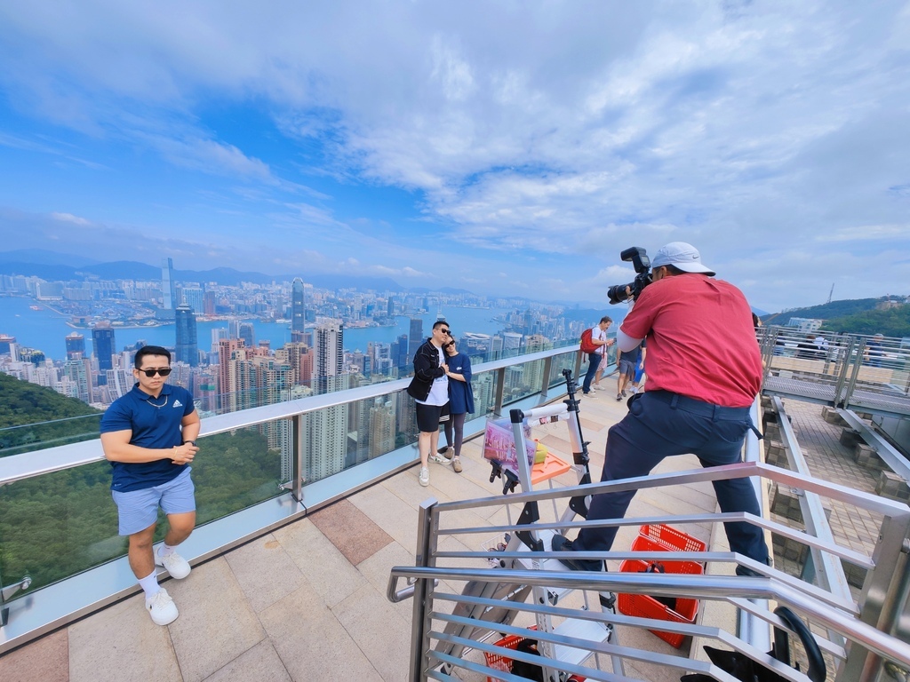 【香港景點】山頂凌霄閣 香港賞景首選 俯瞰太平山景 遠眺維多