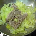 高麗菜豬肉5.JPG