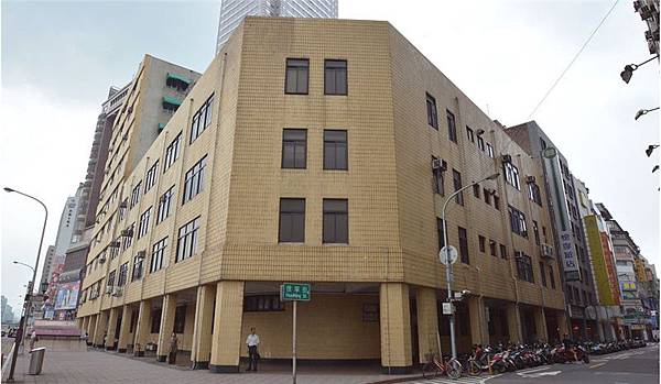 226CFBE9E6BA9A7EBDDCFFEC860C7256.jpg 226CFBE9E6BA9A7EBDDCFFEC860C7256.jpg